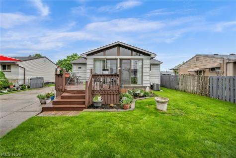 15425 Richard Drive Brook Park OH 44142