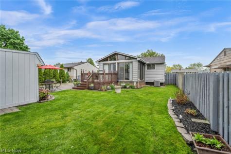 15425 Richard Drive Brook Park OH 44142