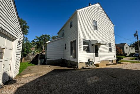 2564 8th Street Cuyahoga Falls OH 44221