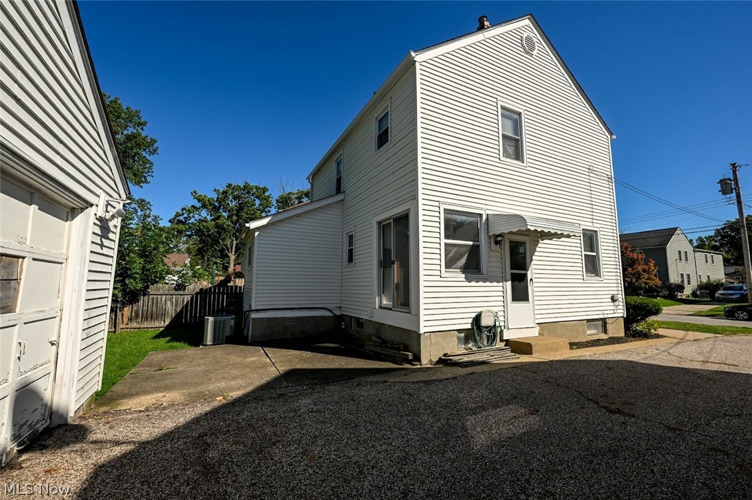 2564 8th Street Cuyahoga Falls OH 44221