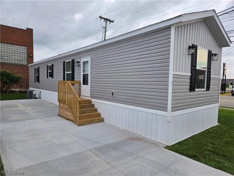 701 N Main Street Wellington OH 44090