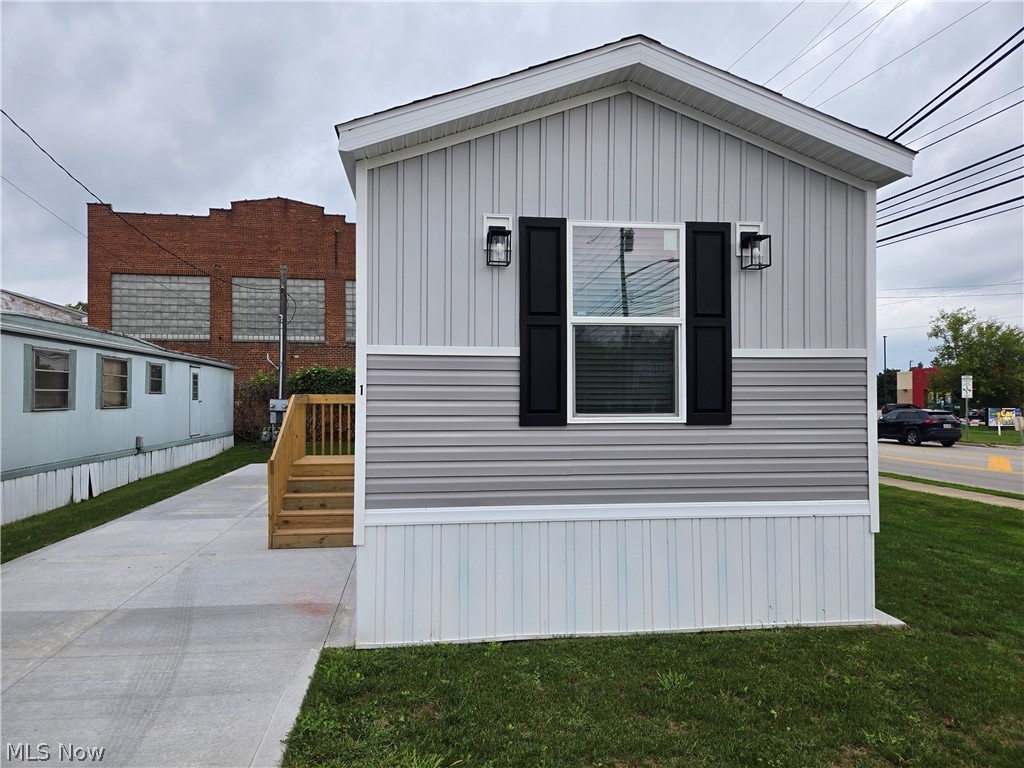 701 N Main Street Wellington OH 44090