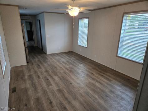 701 N Main Street Wellington OH 44090