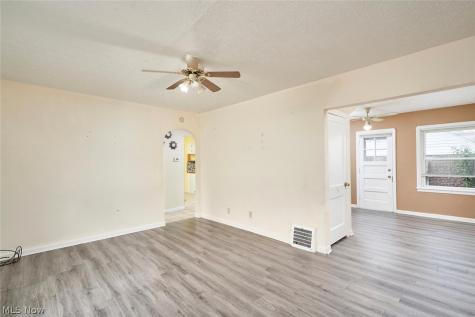 613 Reed Avenue Akron OH 44306