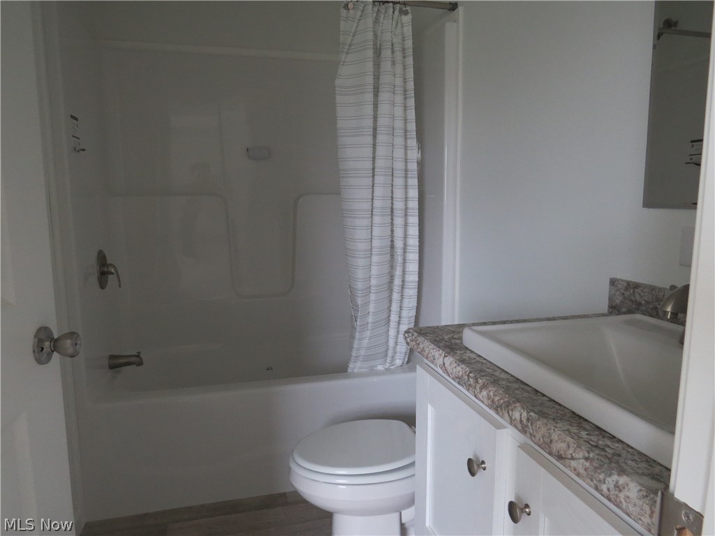 2665 Eagle Point Drive Madison OH 44057