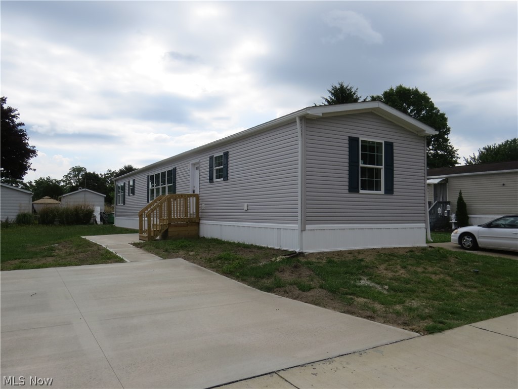 2665 Eagle Point Drive Madison OH 44057