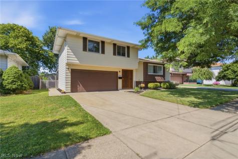 13610 Starlite Drive Brook Park OH 44142