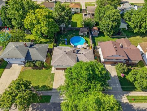 13610 Starlite Drive Brook Park OH 44142
