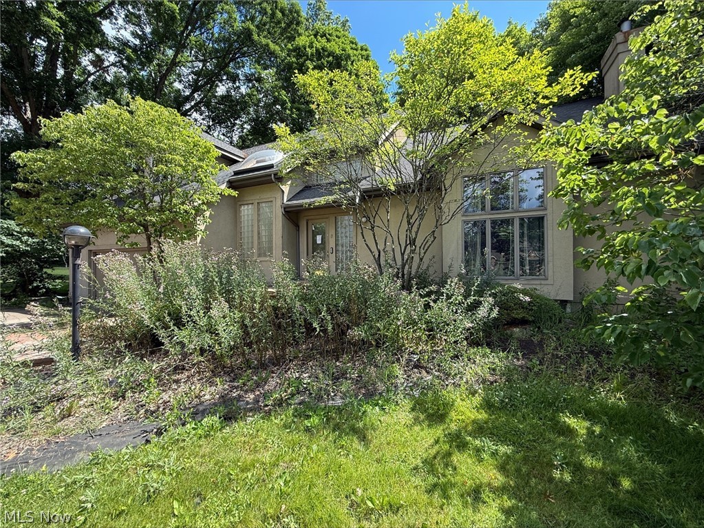 5755 Logan Arms Drive Girard OH 44420