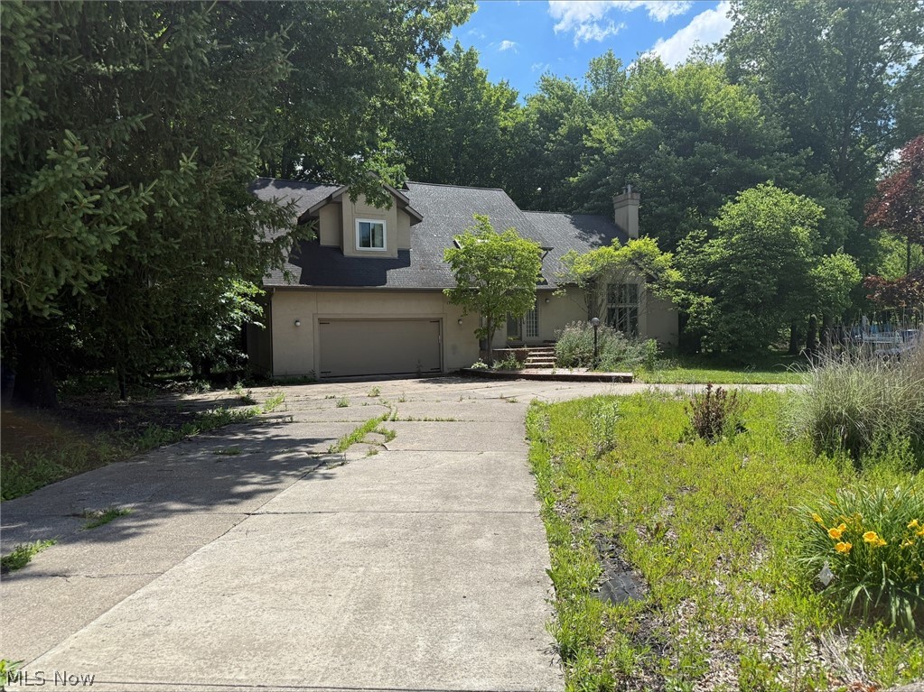 5755 Logan Arms Drive Girard OH 44420