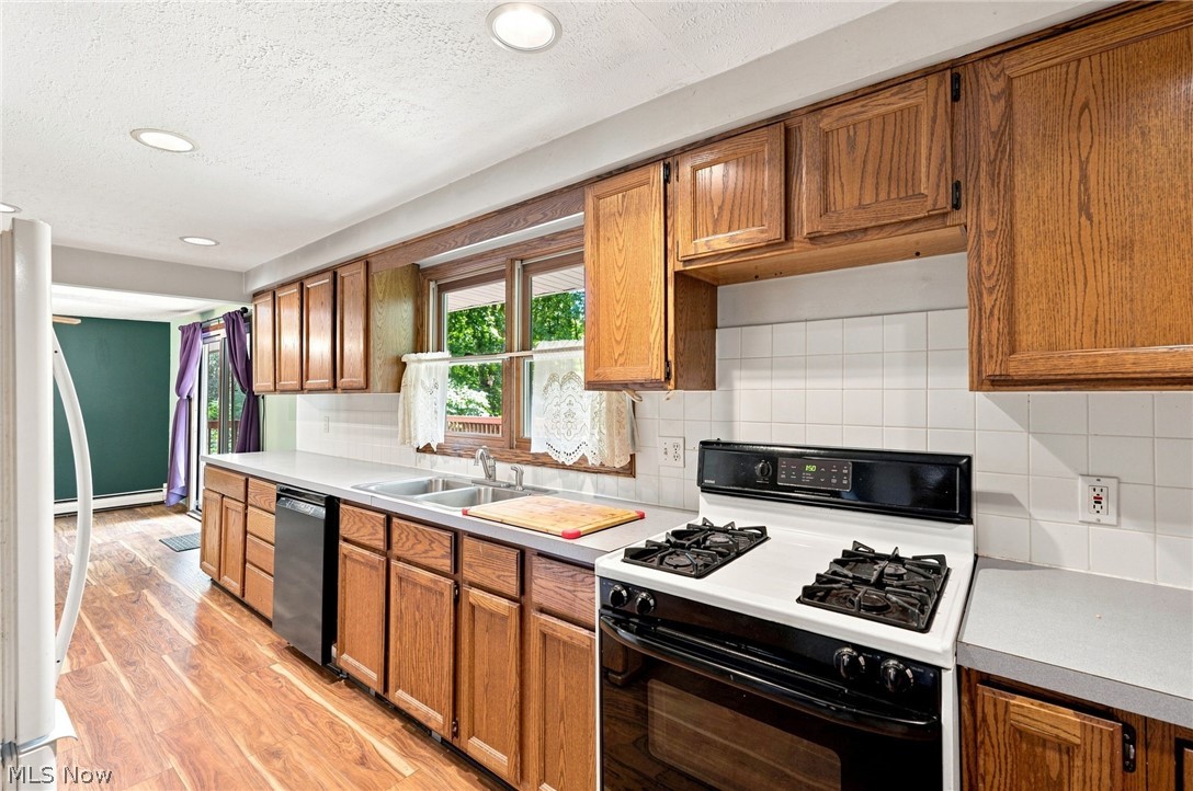 712 Renninger Road New Franklin OH 44319
