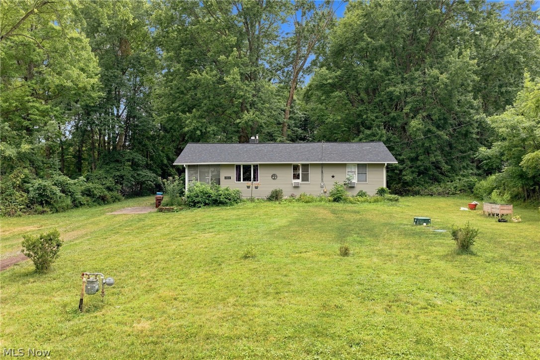 712 Renninger Road New Franklin OH 44319