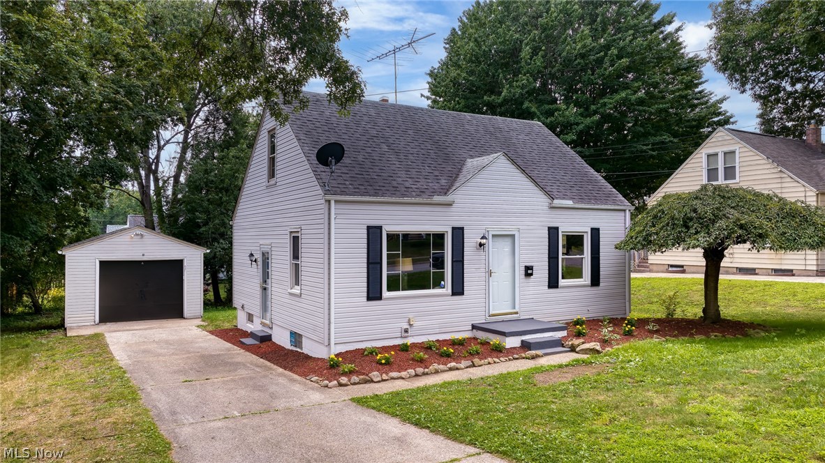 106 E Dresden Avenue Akron OH 44301