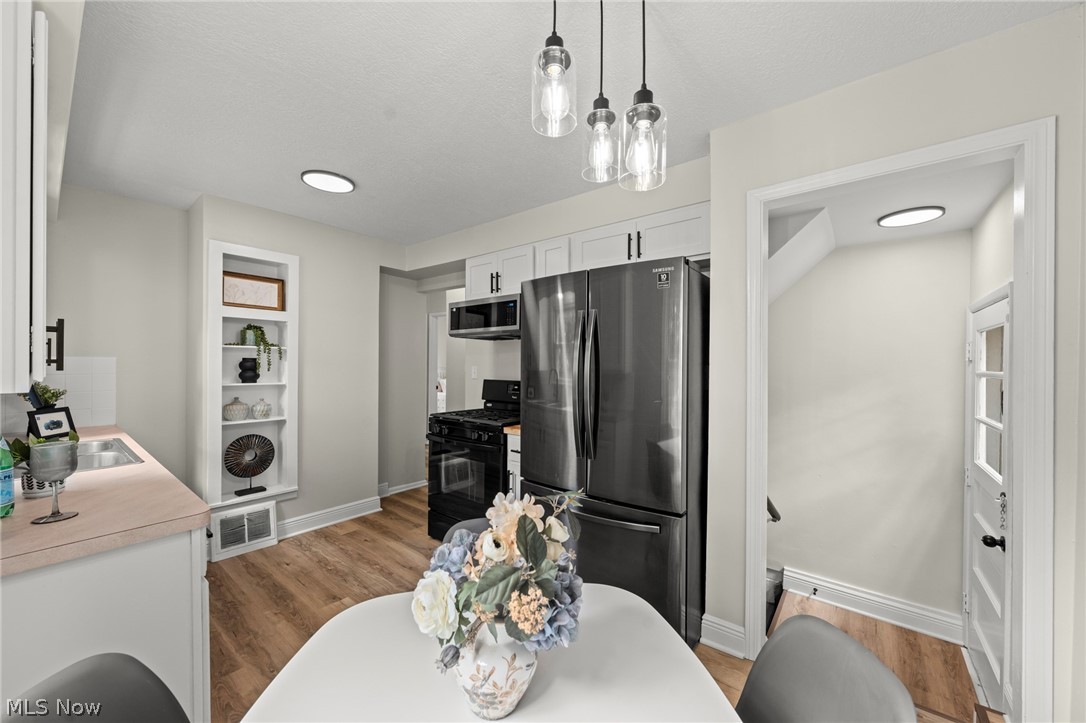 106 E Dresden Avenue Akron OH 44301