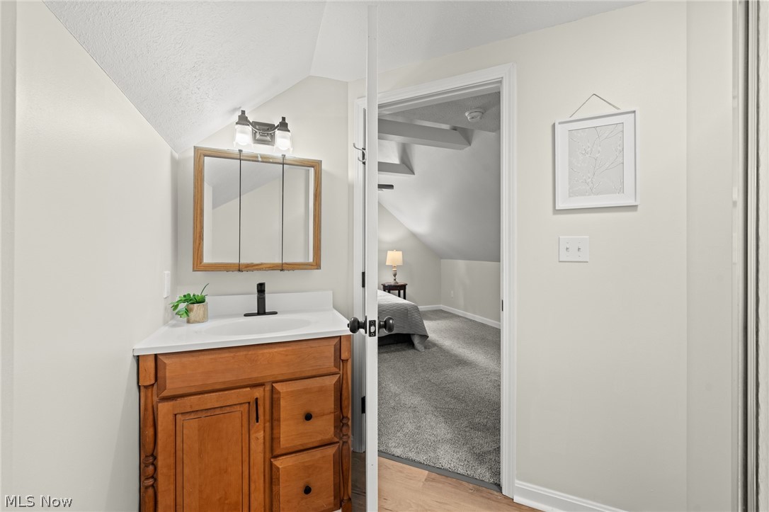 106 E Dresden Avenue Akron OH 44301