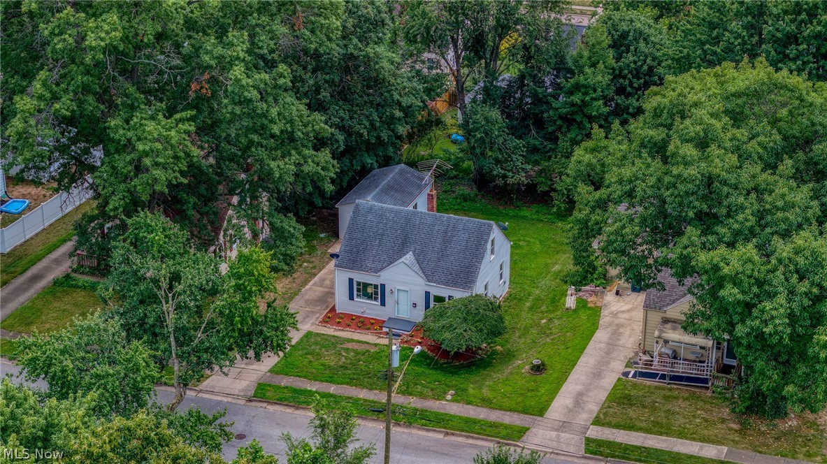 106 E Dresden Avenue Akron OH 44301