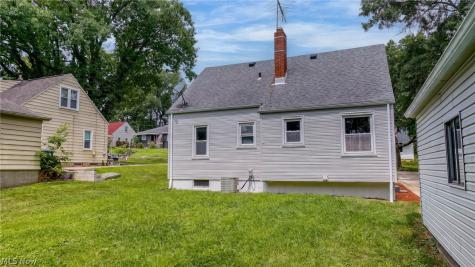 106 E Dresden Avenue Akron OH 44301