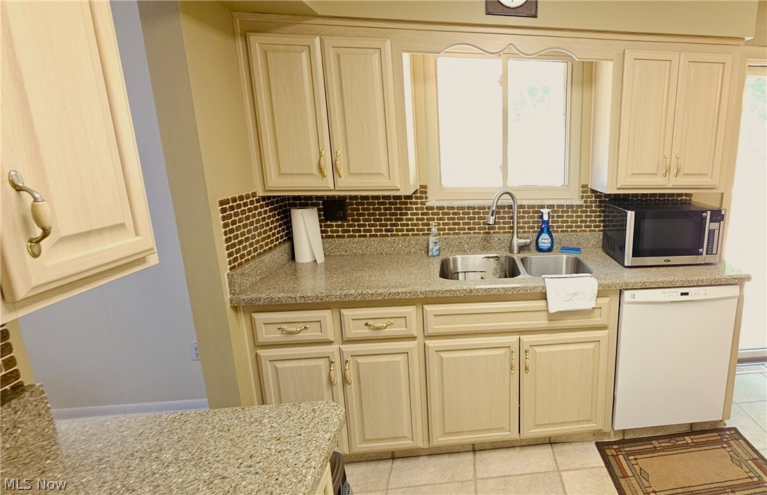 5216 Thoreau Drive Parma OH 44129