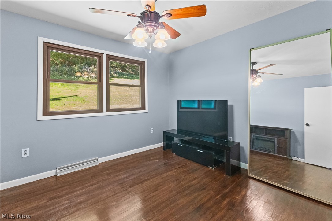 8147 County Road 15 Rayland OH 43943