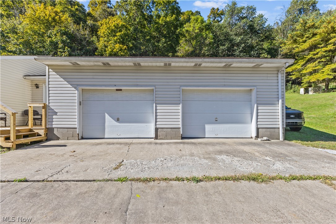 8147 County Road 15 Rayland OH 43943