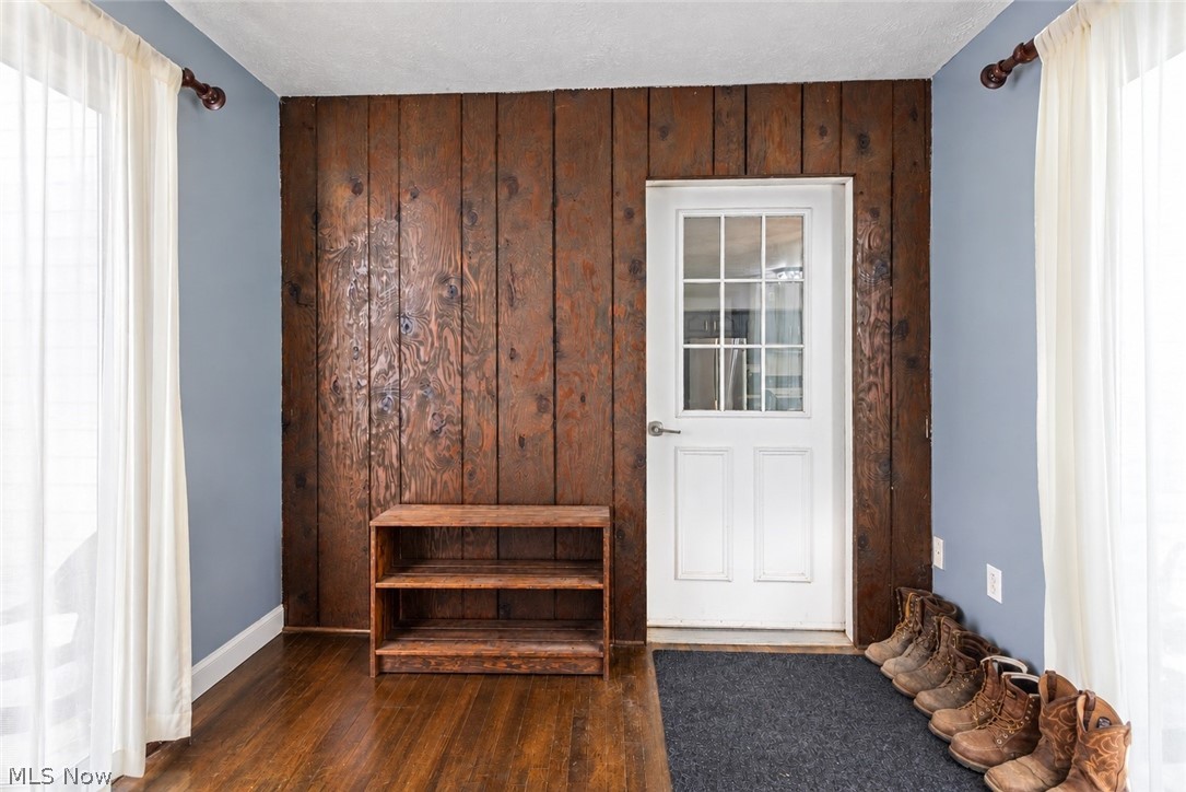 8147 County Road 15 Rayland OH 43943