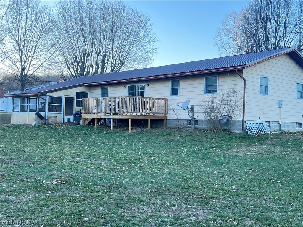 1715 South Street Stockport OH 43787