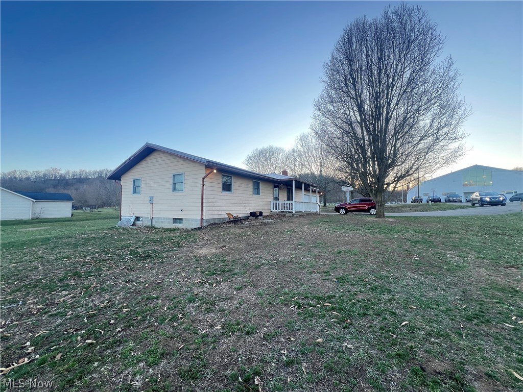 1715 South Street Stockport OH 43787