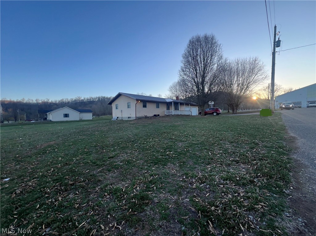 1715 South Street Stockport OH 43787