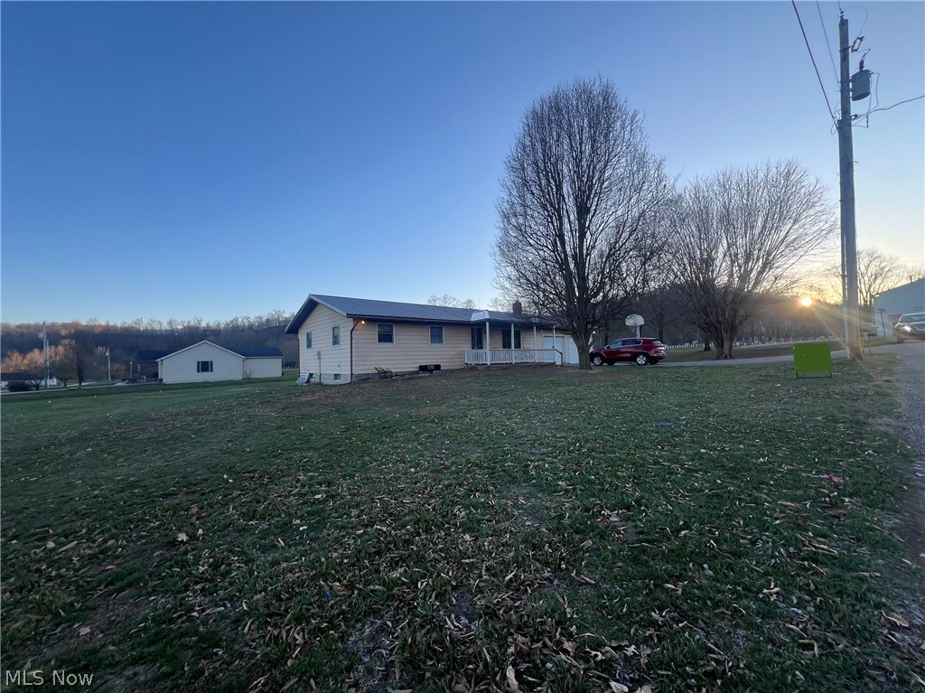 1715 South Street Stockport OH 43787