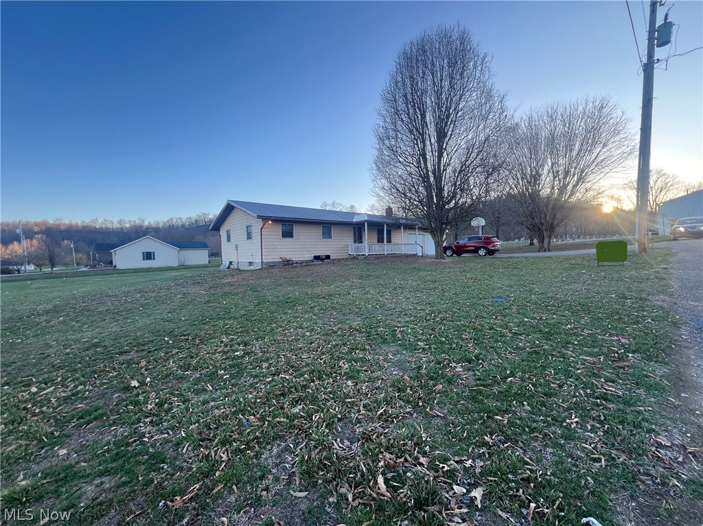 1715 South Street Stockport OH 43787