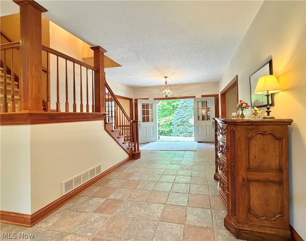 15685 N Ridge Drive Novelty OH 44072