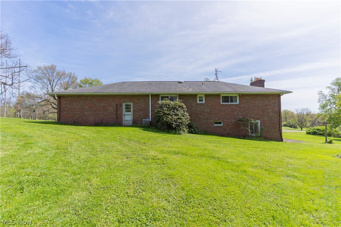 7903 E Liberty Street Hubbard OH 44425