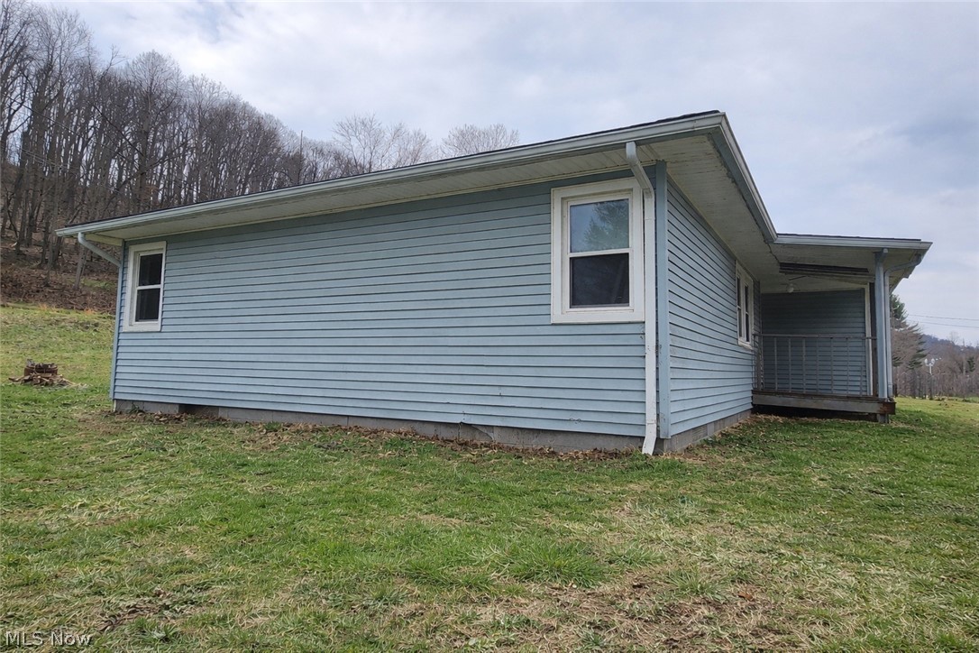 6869 Wardell Hollow Road SE Uhrichsville OH 44683