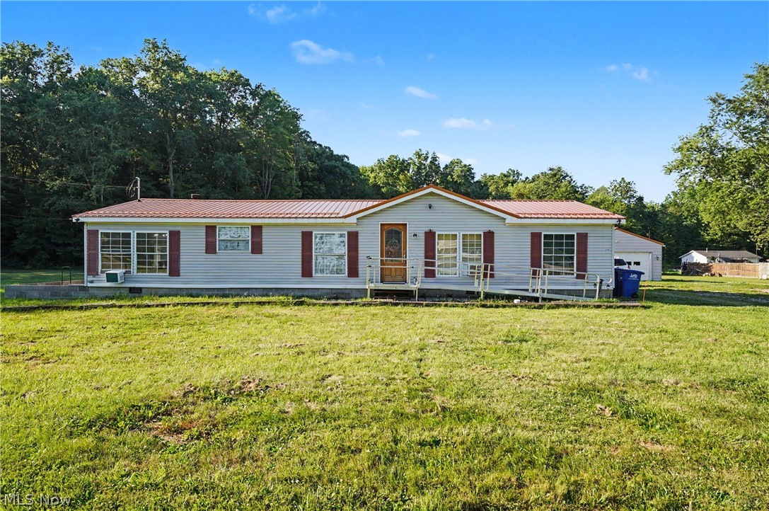 17366 Wick Avenue Lake Milton OH 44429