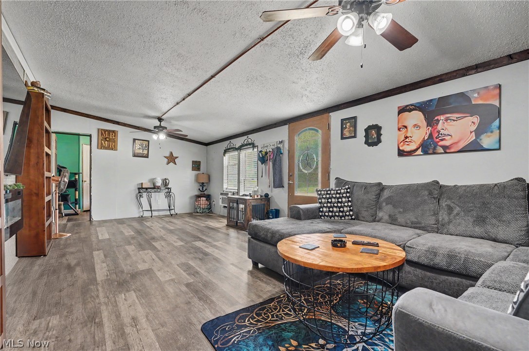 17366 Wick Avenue Lake Milton OH 44429