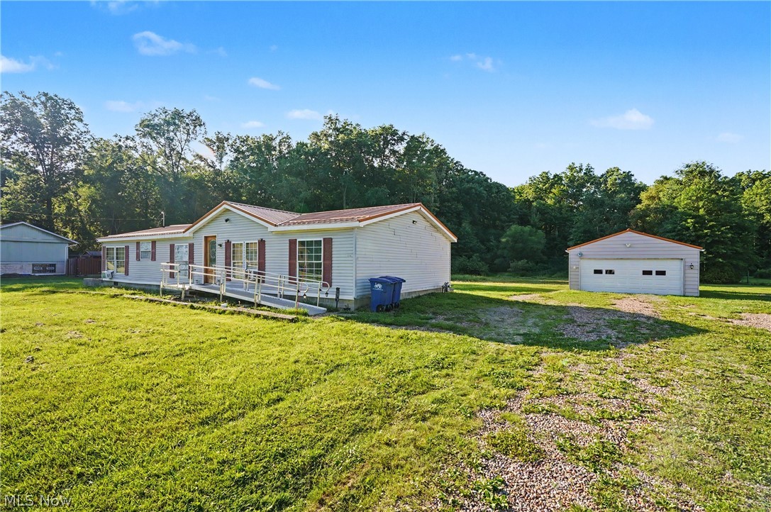 17366 Wick Avenue Lake Milton OH 44429