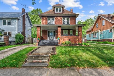 2081 West Boulevard Cleveland OH 44102