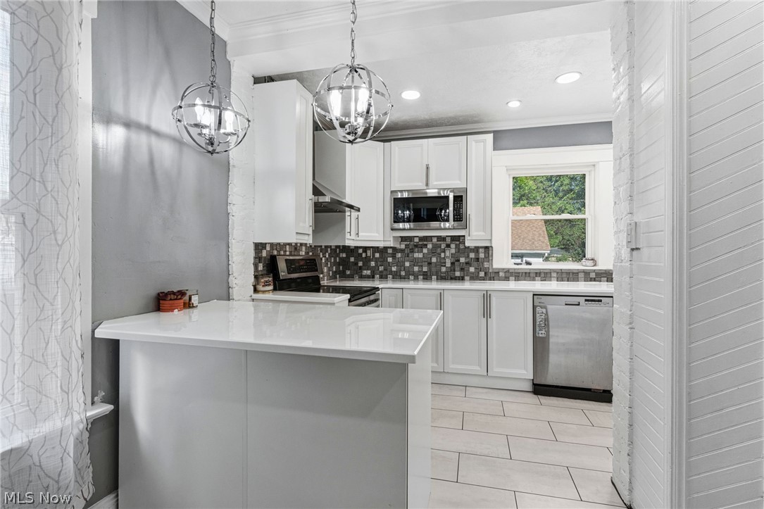 2081 West Boulevard Cleveland OH 44102