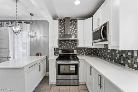 2081 West Boulevard Cleveland OH 44102