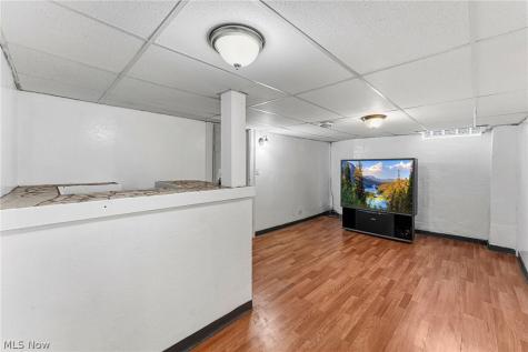 2081 West Boulevard Cleveland OH 44102
