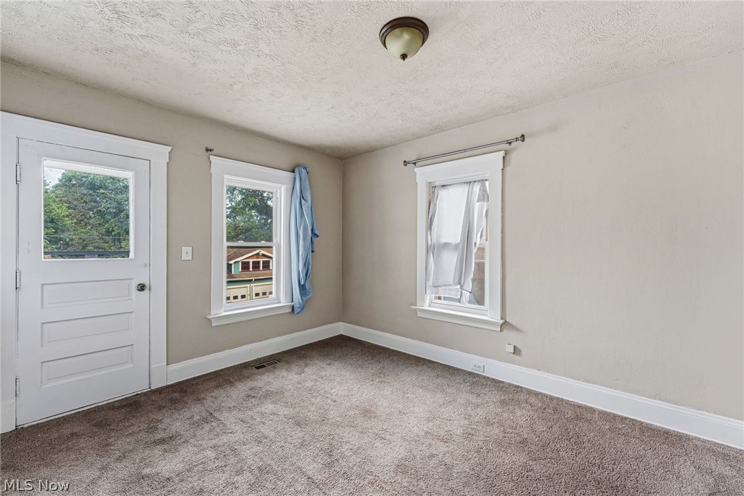 2081 West Boulevard Cleveland OH 44102