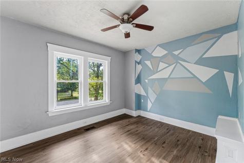 2081 West Boulevard Cleveland OH 44102