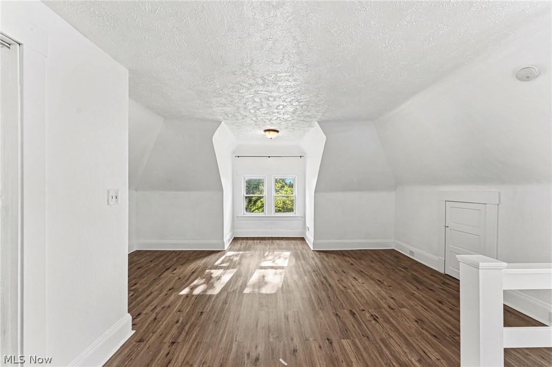 2081 West Boulevard Cleveland OH 44102