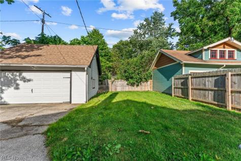 2081 West Boulevard Cleveland OH 44102