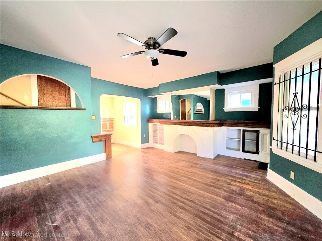 9112 Parmelee Avenue Cleveland OH 44108