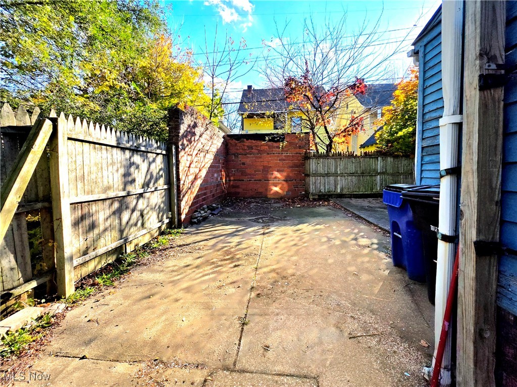 9112 Parmelee Avenue Cleveland OH 44108