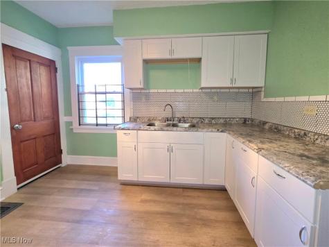 9112 Parmelee Avenue Cleveland OH 44108