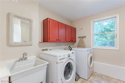 6424 Creekside Trail Solon OH 44139