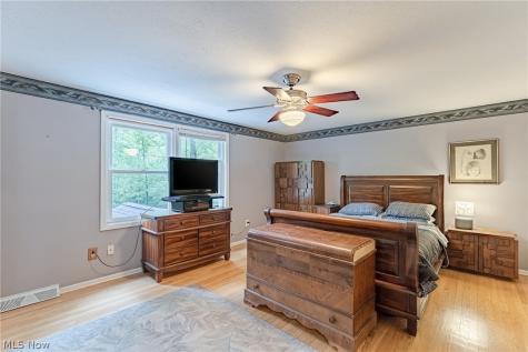 6424 Creekside Trail Solon OH 44139