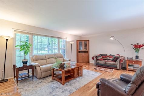6424 Creekside Trail Solon OH 44139